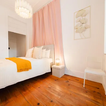Iconic 6br Luxury In Center Lisboa