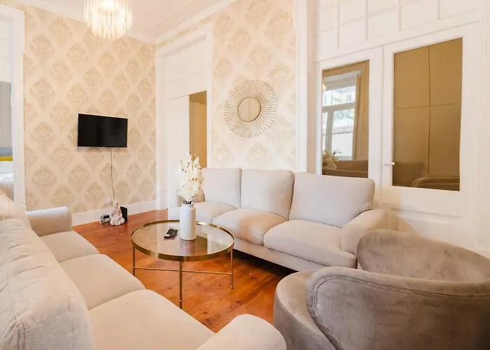 Iconic 6br Luxury In Center Appartement *